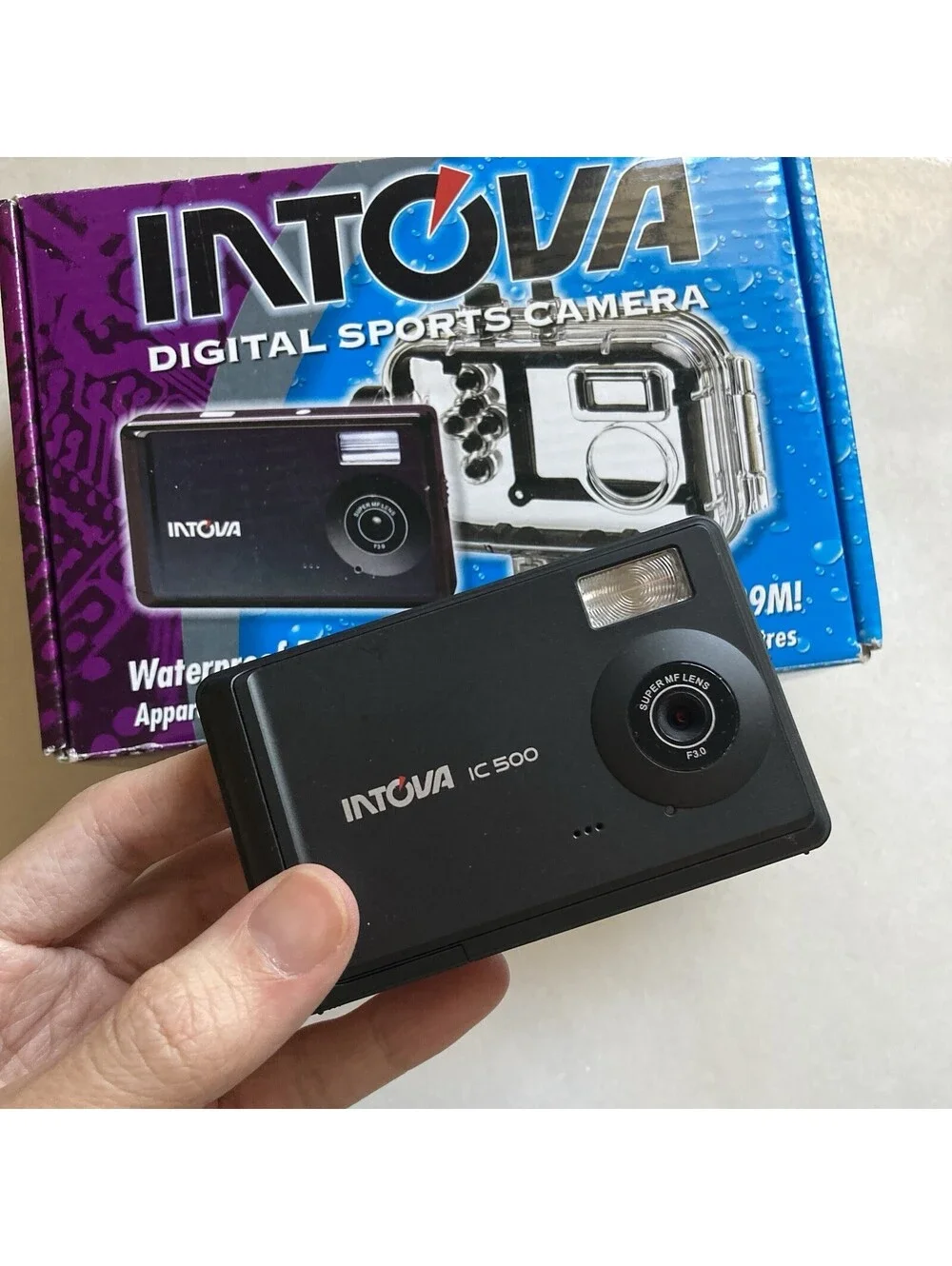 Intova IC500 Y2K Digital 5.0MP Sport Camera Digital Zoom Underwater Case Tested